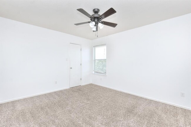 Building Photo - 233 Brandons Way