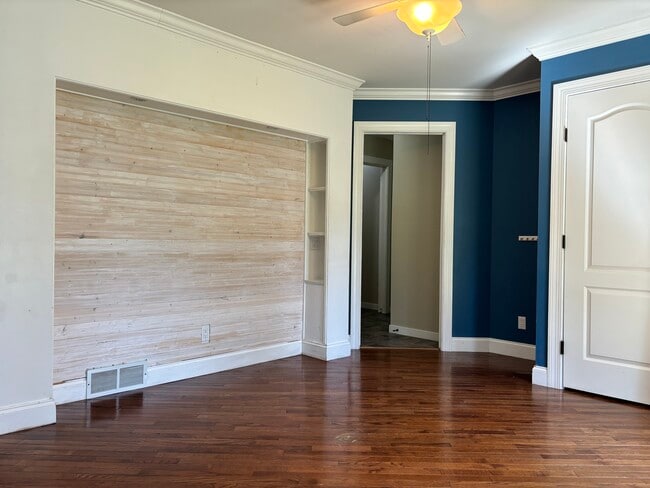 Building Photo - 2421 White Oak Trail