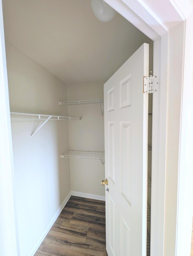 Building Photo - 4863 Via Palm Lakes