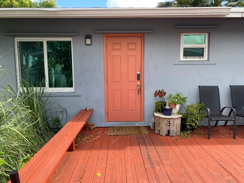 Building Photo - 1529 Arthur St