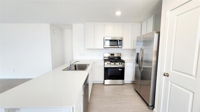 Building Photo - 28759 Texas Plns Dr