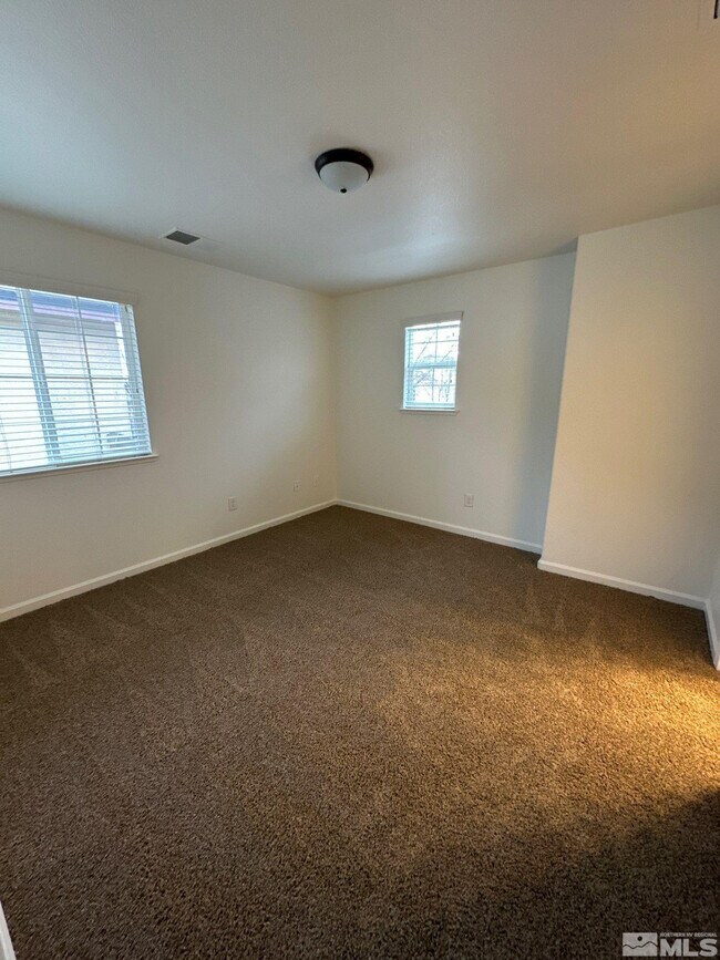 Building Photo - 3843 Dominus Dr