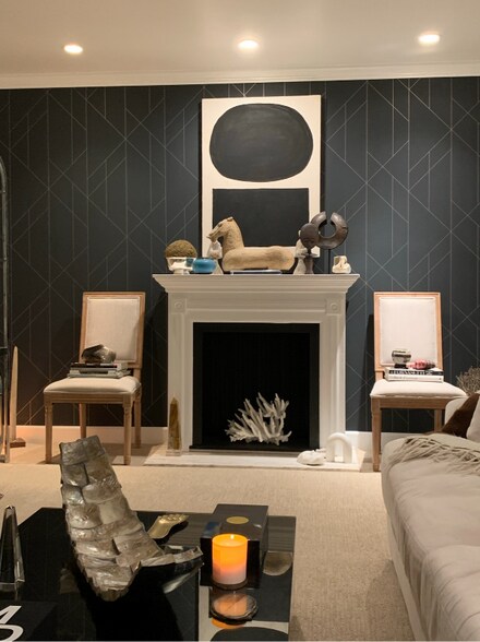 Building Photo - 6708 Hillpark Dr