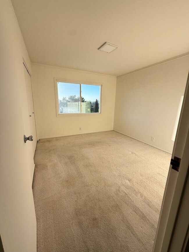 Building Photo - EXECUTIVE ENTERTAINER'S DREAM IN MISSION VIEJO!