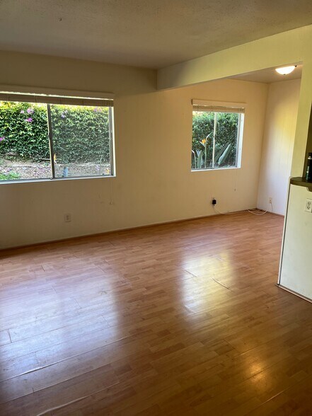 Building Photo - 5977 Nelda St