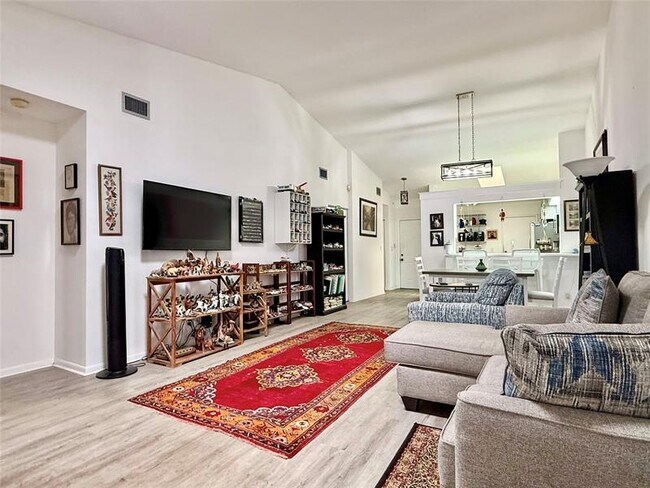 Building Photo - 10952 Roebelini Palm Ct