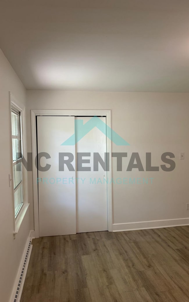 Building Photo - 129 Rocky Knoll Cir