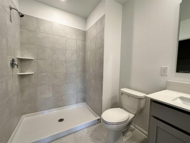 Building Photo - 335 Loch Ct