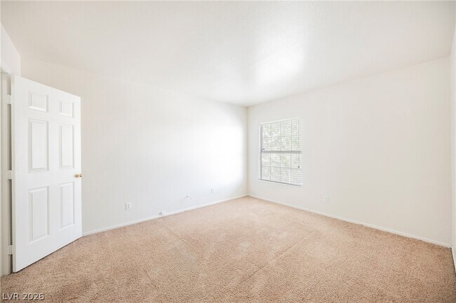 Building Photo - 2603 Noble Fir Ave