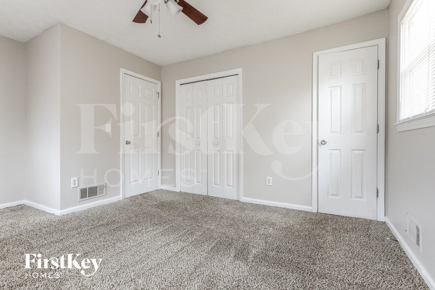 Building Photo - 2306 Wisteria Dr SW