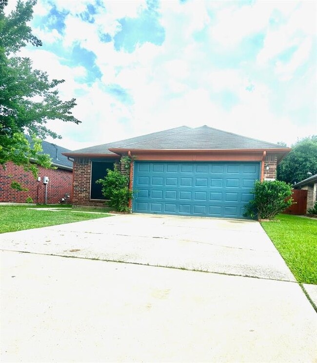 Building Photo - 17013 Carbridge Dr