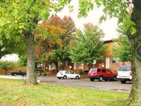 Building Photo - Townhouse in Mayflower Apartments