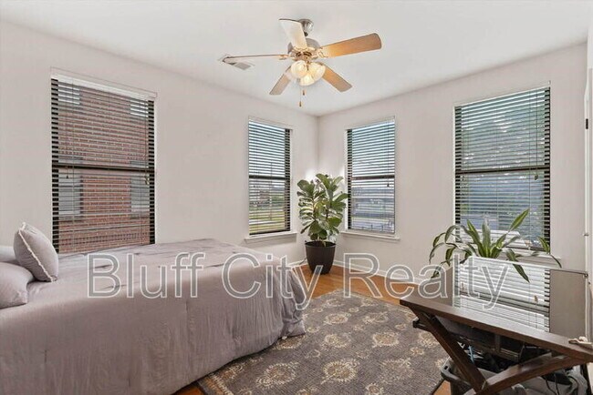 Building Photo - 730 Litty Ct