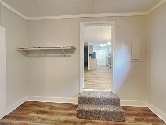 Building Photo - 3034 Millstone Ct SW