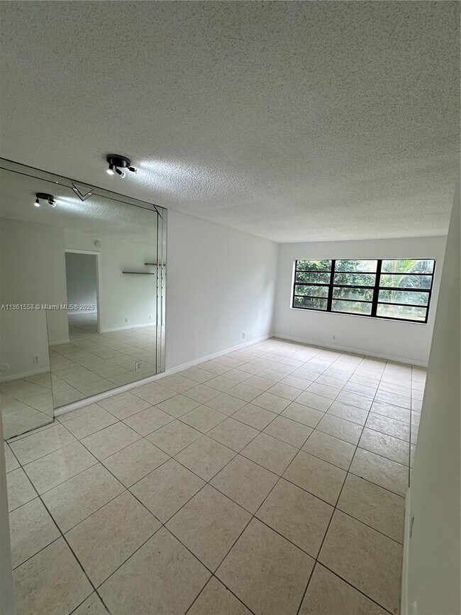 Primary Photo - 11213 Royal Palm Blvd