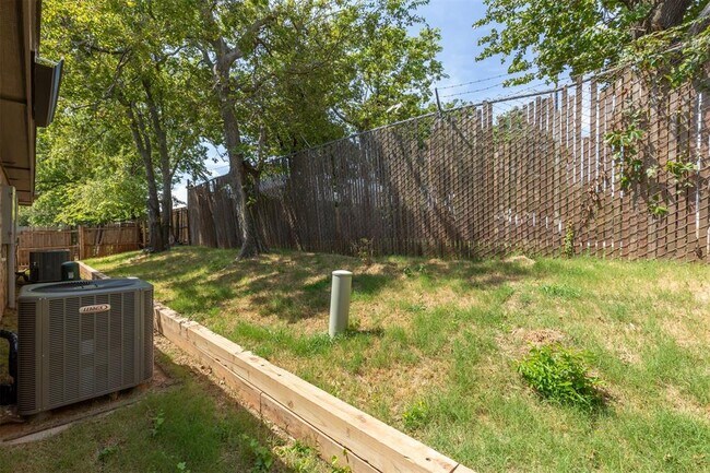 Building Photo - 8787 St George Way
