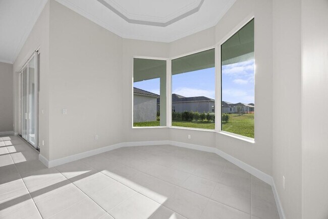 Building Photo - 5741 Beechnut Dr