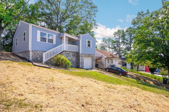 Building Photo - 204 Booth Rd