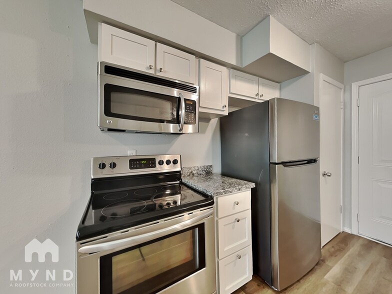 Building Photo - 4419 Trafalgar Dr