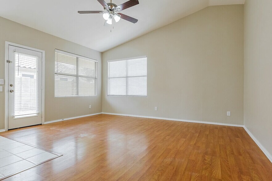 Building Photo - 9339 E Posada Ave