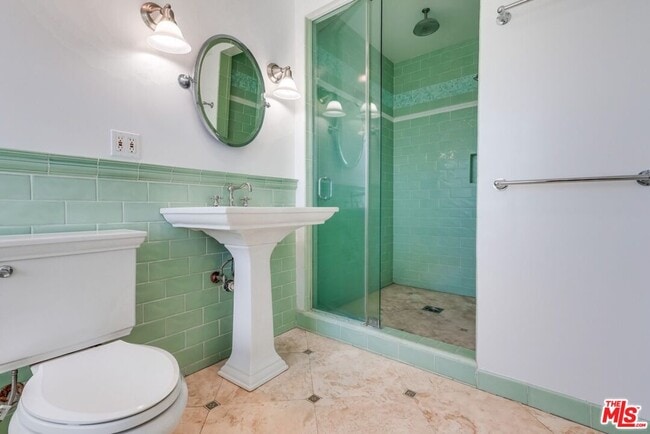 Building Photo - 13203 Dewey St