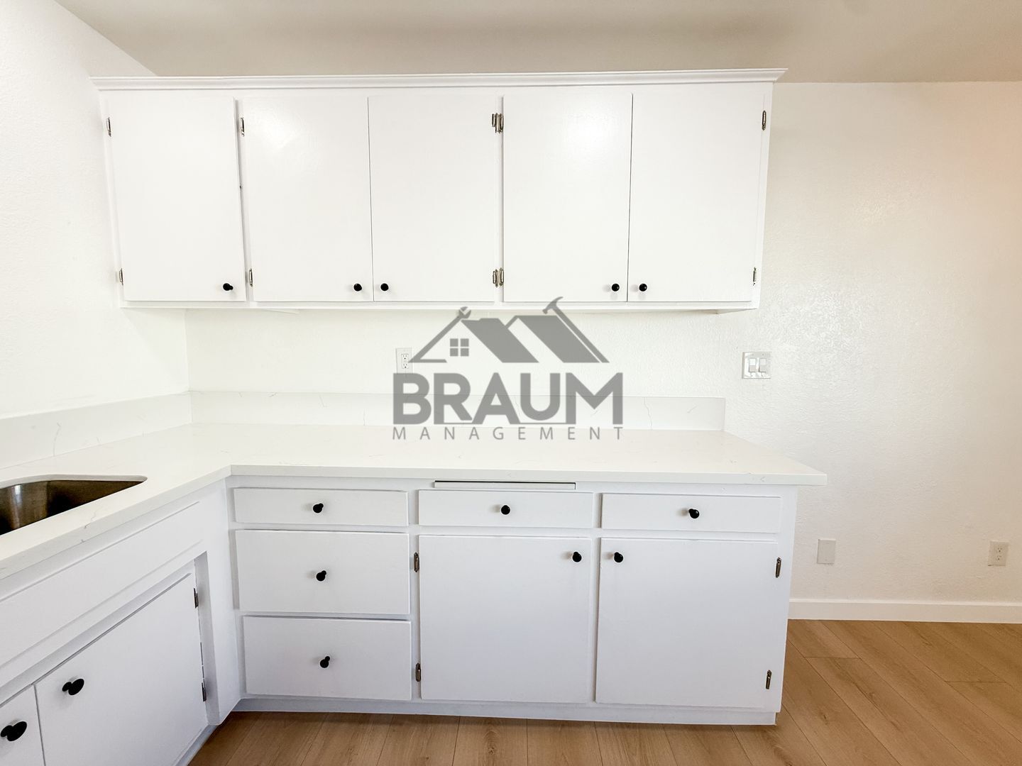 Building Photo - 4636 Laurel Canyon Blvd