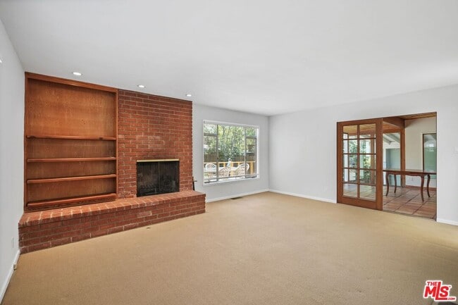 Building Photo - 3460 Angelus Ave