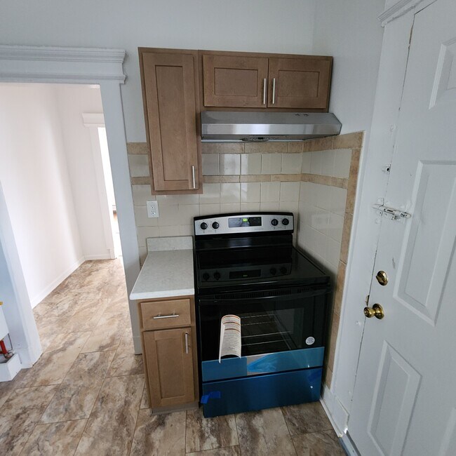 New appliances. - 347 Park Ave