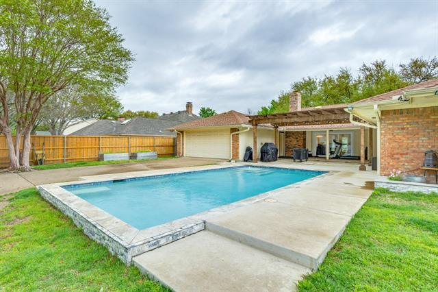 Building Photo - 2012 St Andrews Dr