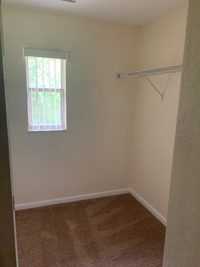 Building Photo - 1785 Fairview Shores Dr
