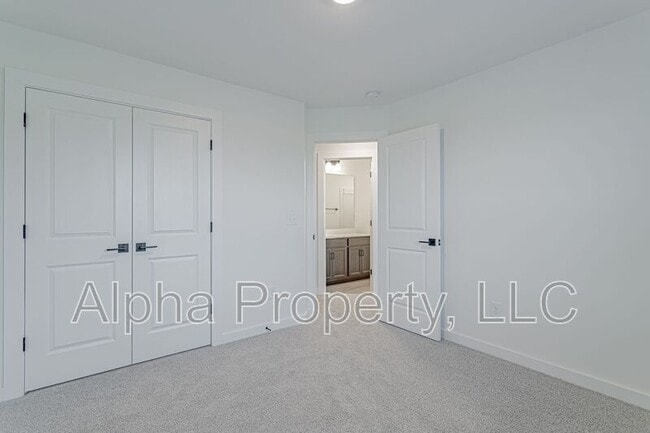 Building Photo - 1451 Darrowby Wy