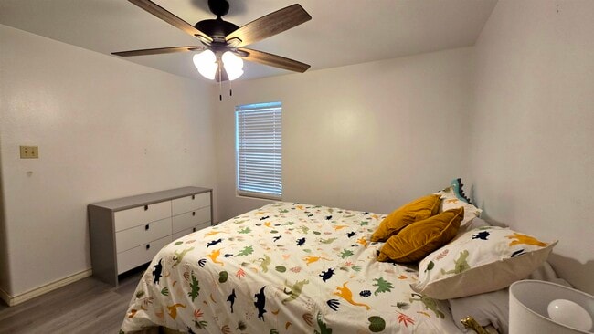 Building Photo - 313 Floral Blvd