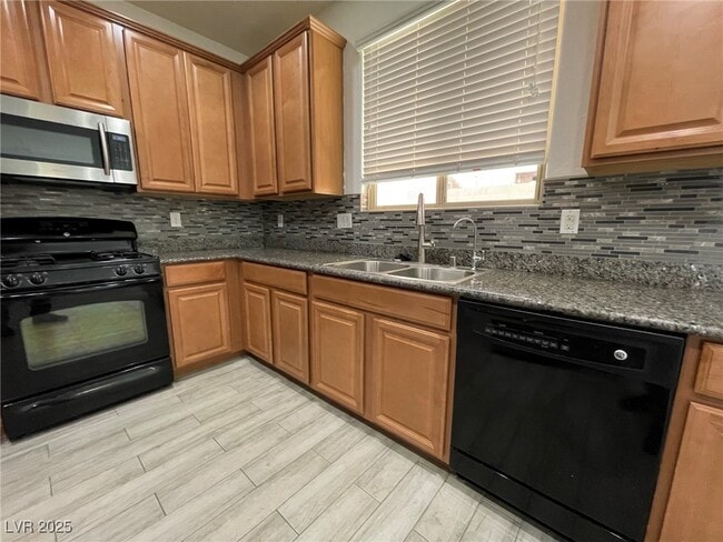 Building Photo - 7727 Peaceful Trellis Dr