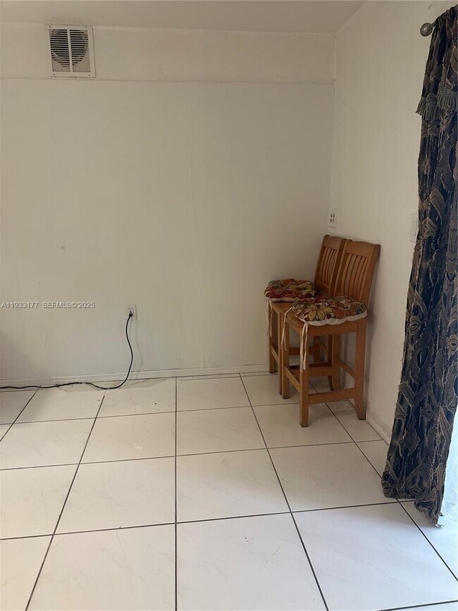 Building Photo - 7606 Embassy Blvd