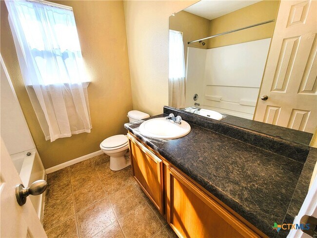 Building Photo - 610 Taurus Dr