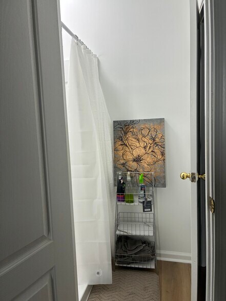 Building Photo - 4633 Drum Point Ln