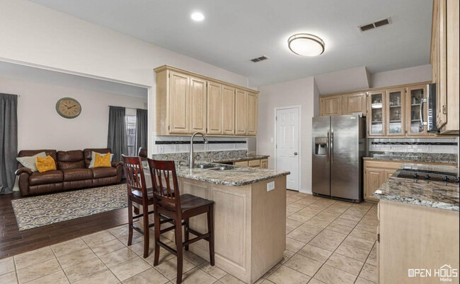 Building Photo - 3506 Rugby Ln