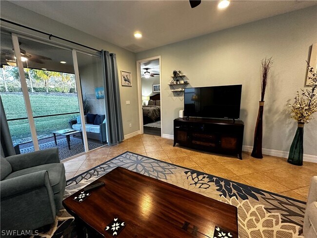 Building Photo - 10547 Carolina Willow Dr