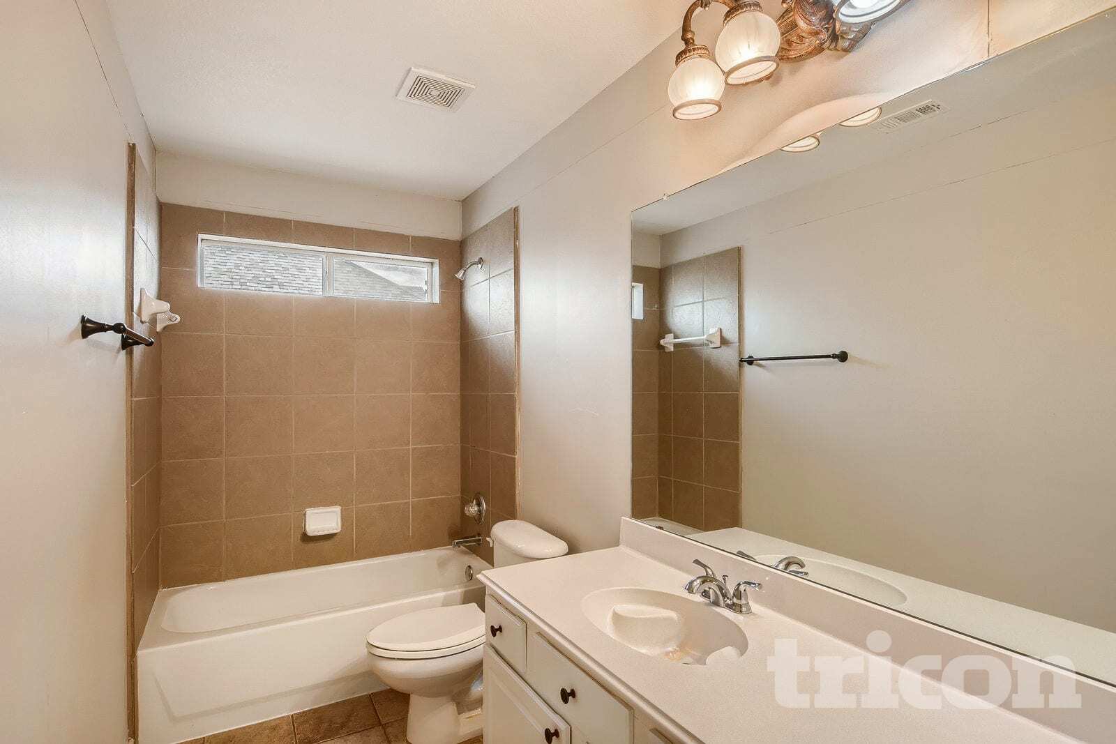 Building Photo - 10601 Waterview Pkwy