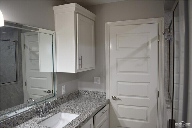 Building Photo - 27 Whitetail Dr