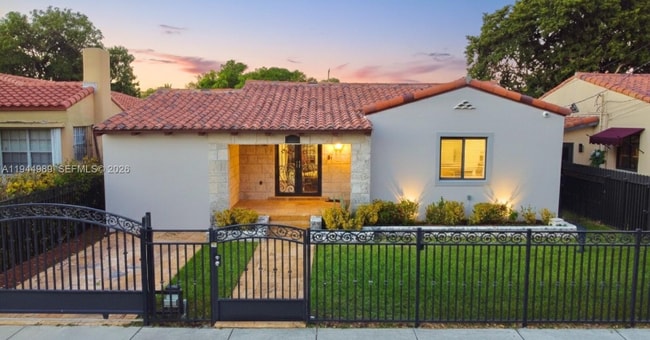 Building Photo - 3069 SW 21st St