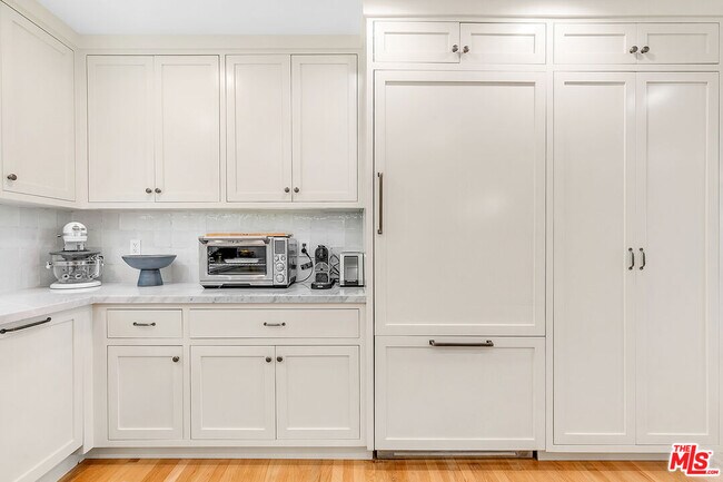 Building Photo - 1009 Carol Dr