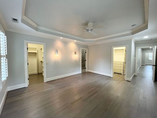 Building Photo - 535 Guilford Cir