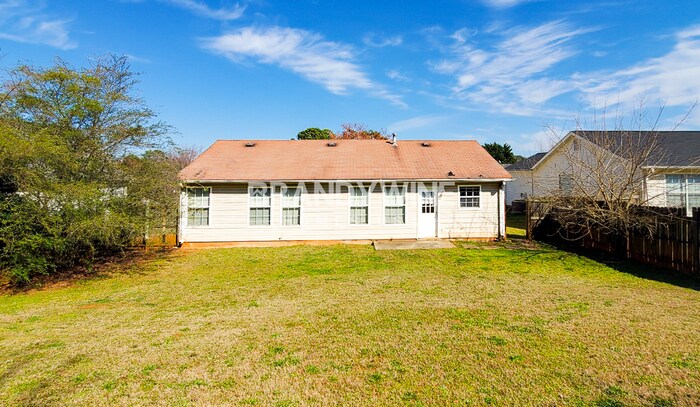 Building Photo - 369 Autumn Lake Dr