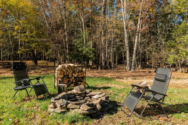 Building Photo - 22 Whitney Dr