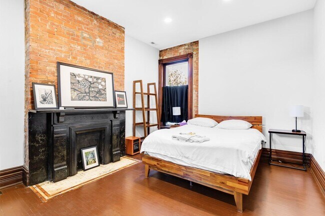 Building Photo - 1187 S High St