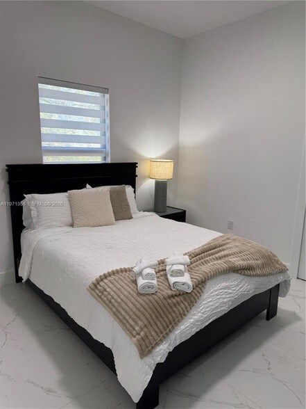 Building Photo - 18 Organ St