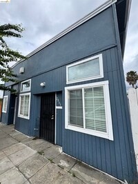 Building Photo - 2869 38th Ave