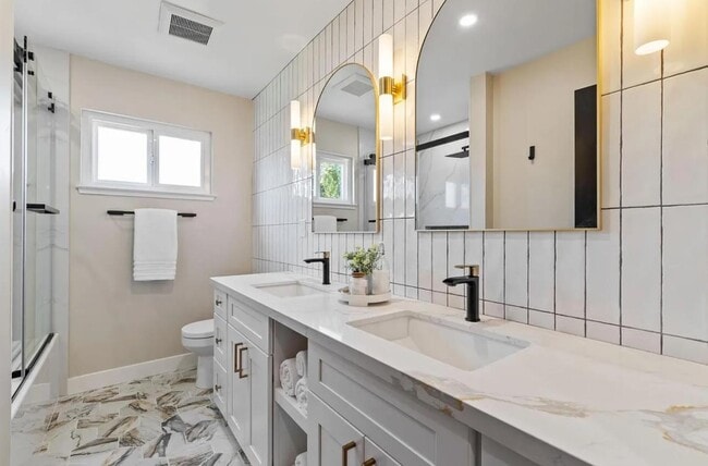 Building Photo - 1439 Bittern Dr