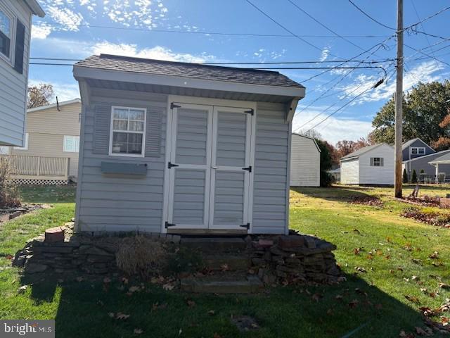 Building Photo - 7 Larchwood Rd